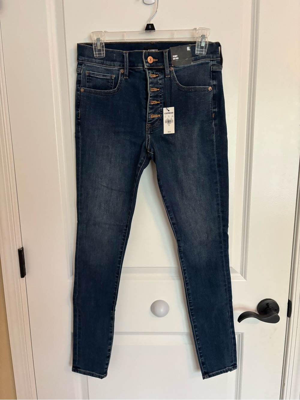 NWT Express Women's Mid Rise Perfect Button-Fly Skinny Jeans, 6L